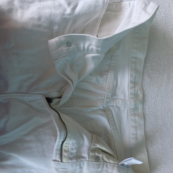 Uniqlo White Cotton Blend Jeans - Picture 2 of 15